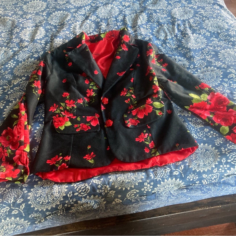 Red roses blazer